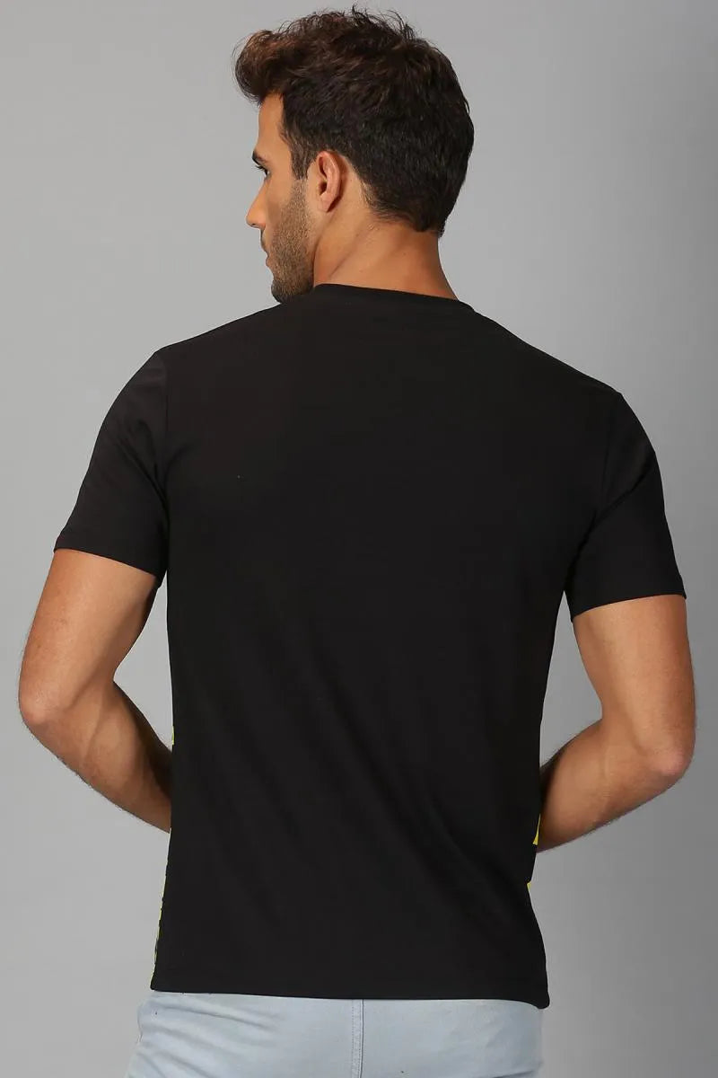 Men's Cotton Graphic Print T-shirt - URGEAR - Black