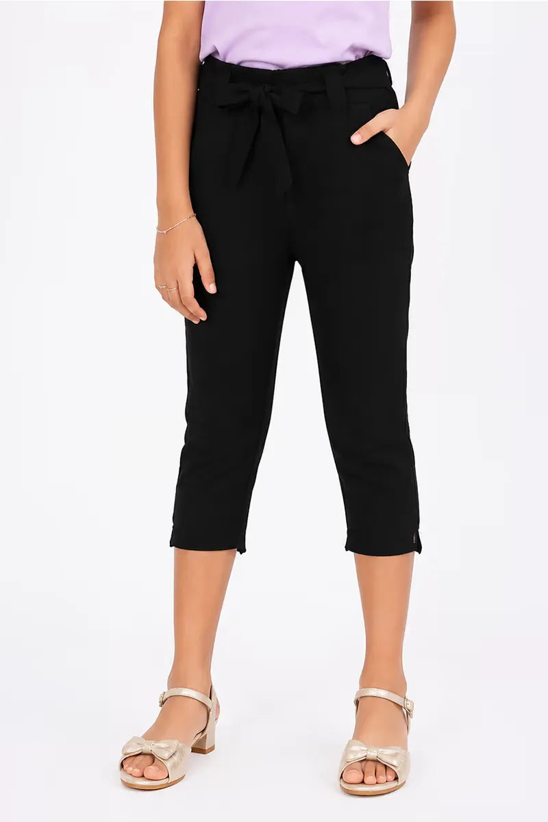 Girl's Cotton Lycra Blend Solid Capri - Black - View 1