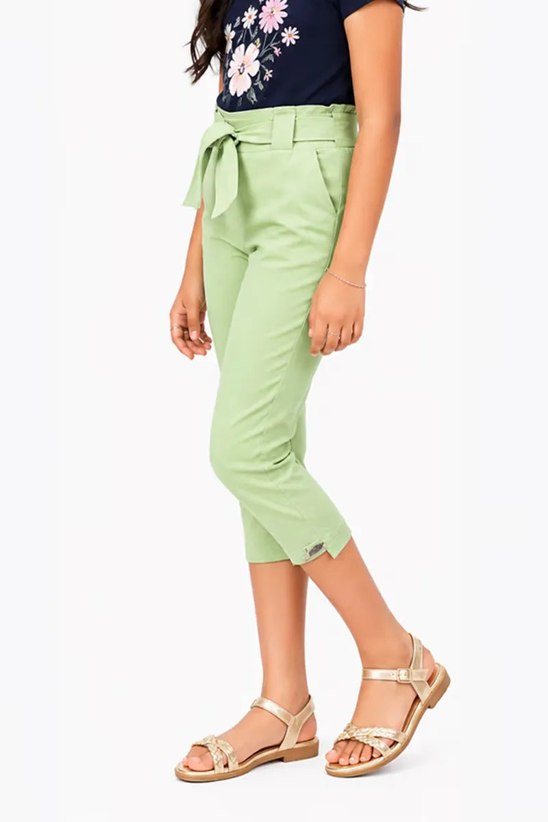 Girl's Cotton Lycra Blend Solid Capri - Pista Green - View 14