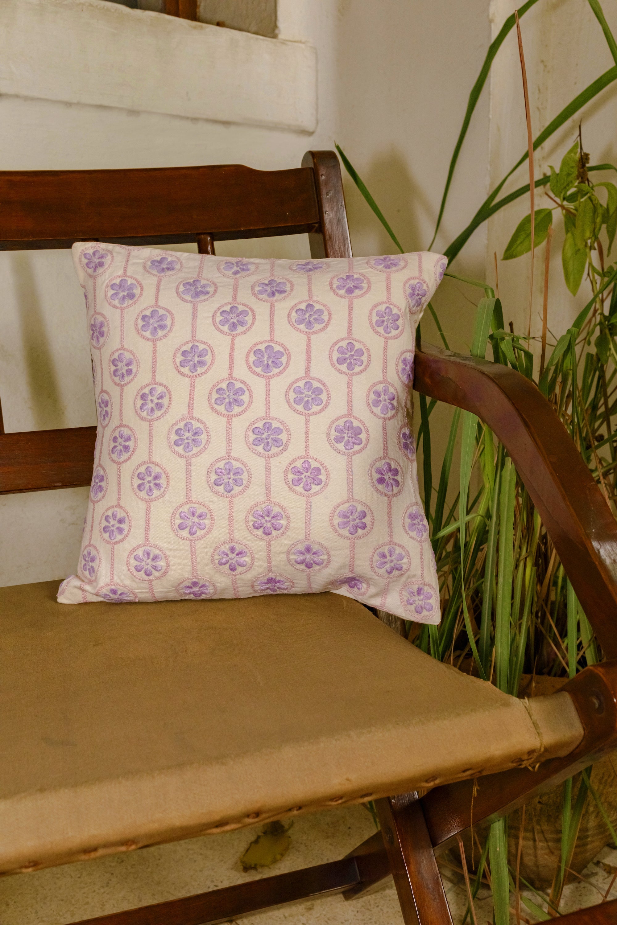 Chikankari Linear Floral Cushion Cover