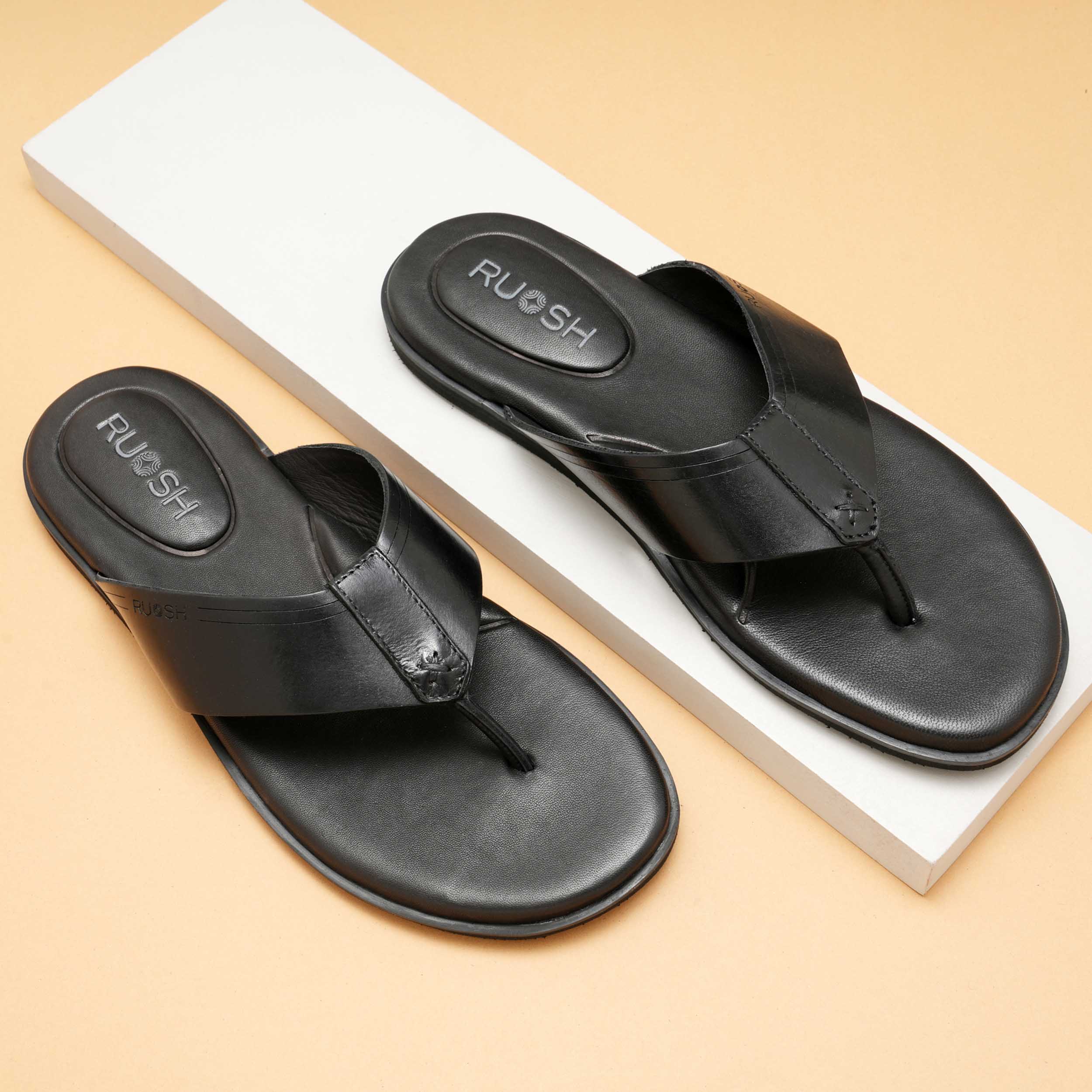 The Aero Ruosh Men Black Slipper