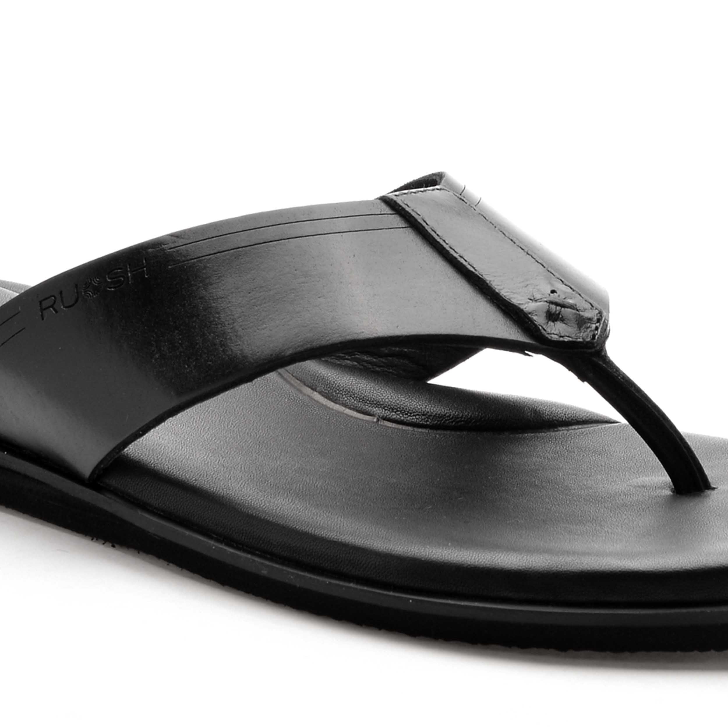 The Aero Ruosh Men Black Slipper