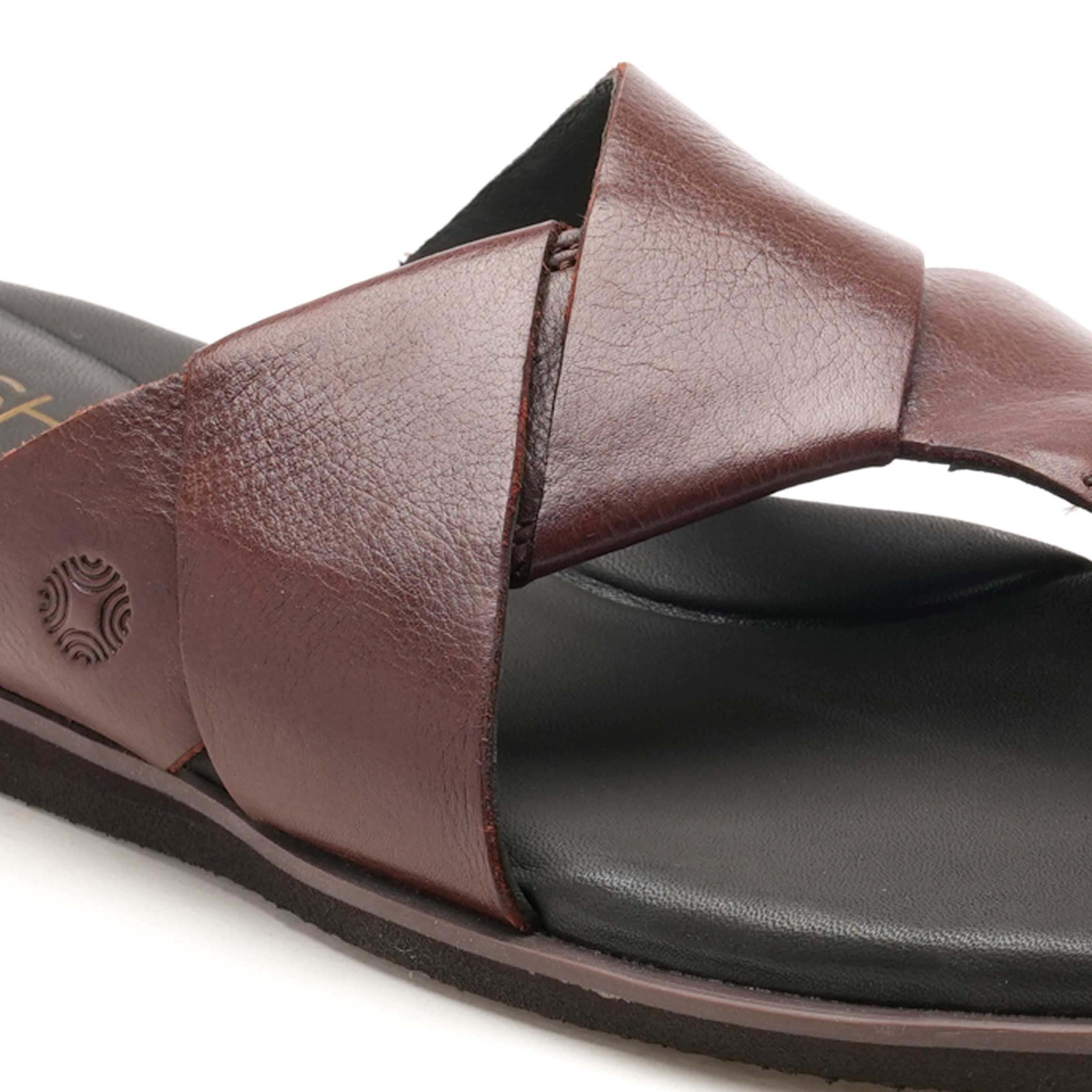 The Rubio Ruosh Men Tan Slipper