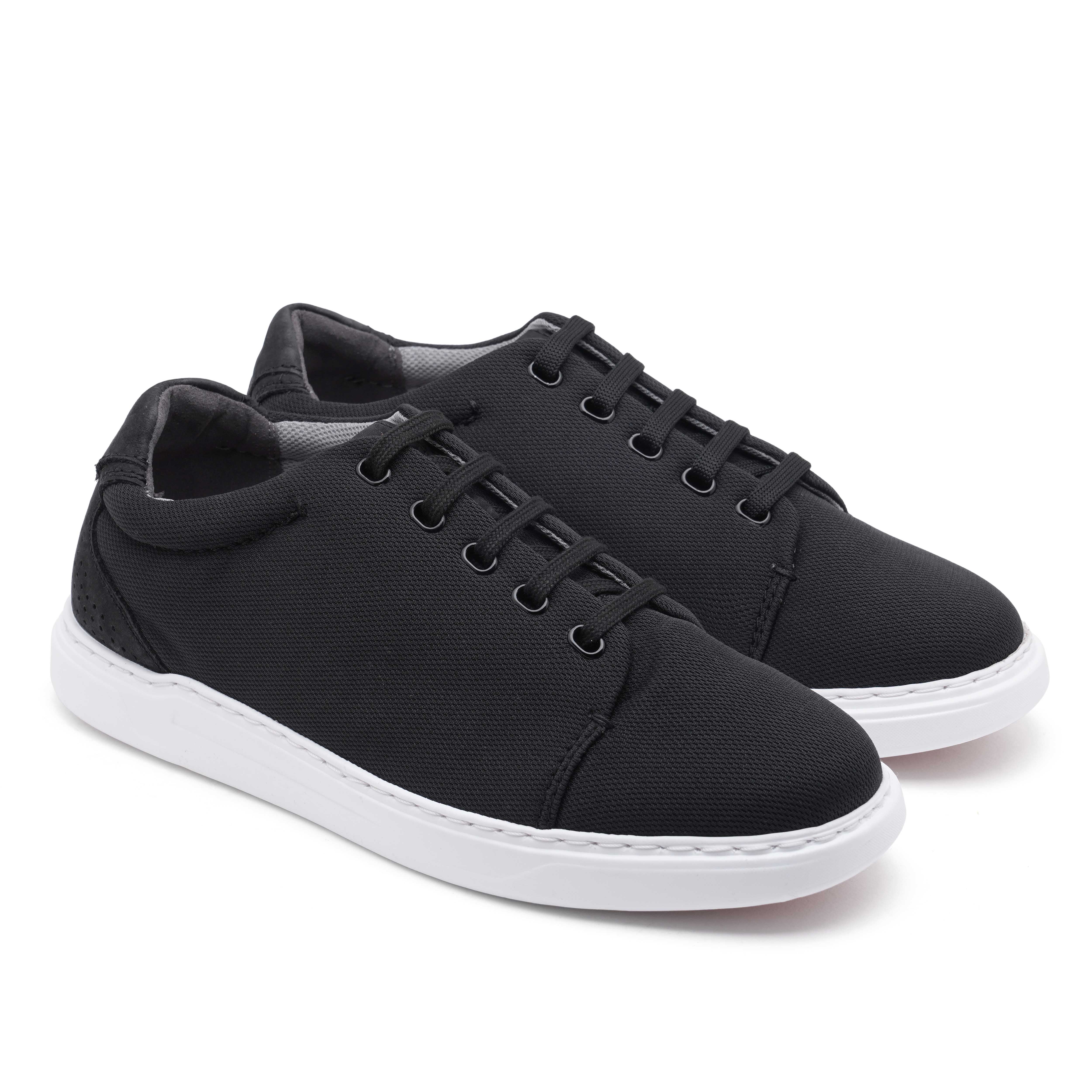 The Ruth Ruosh Men Black Casual Sneaker