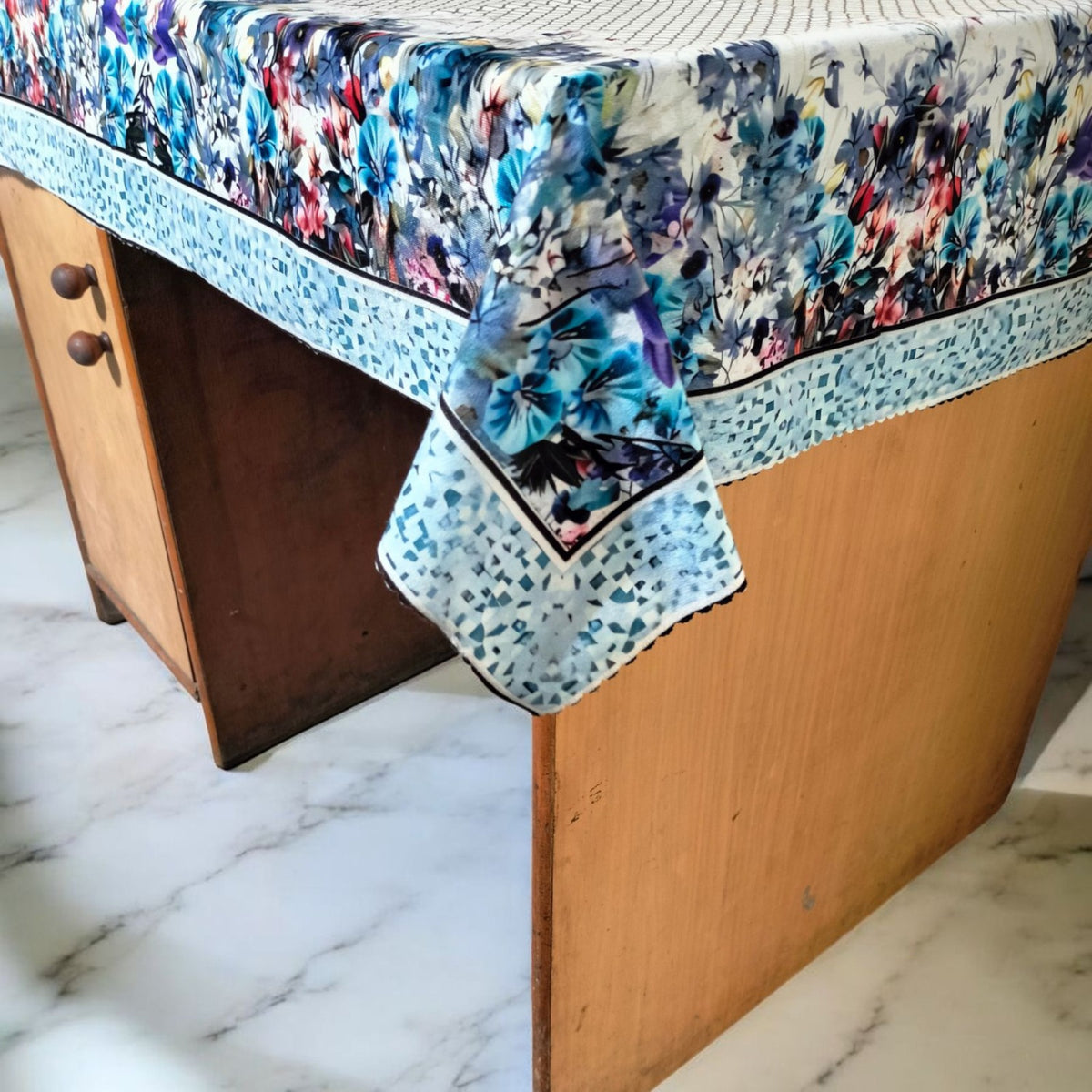 Blue Aster printed cotton table cover in blue - image 2