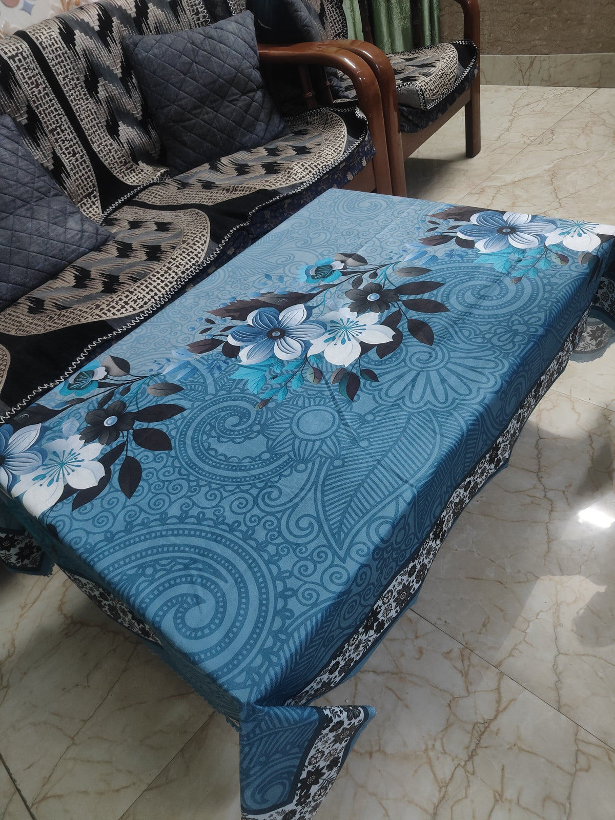 Blue Orchid printed cotton table cover in blue - image 3