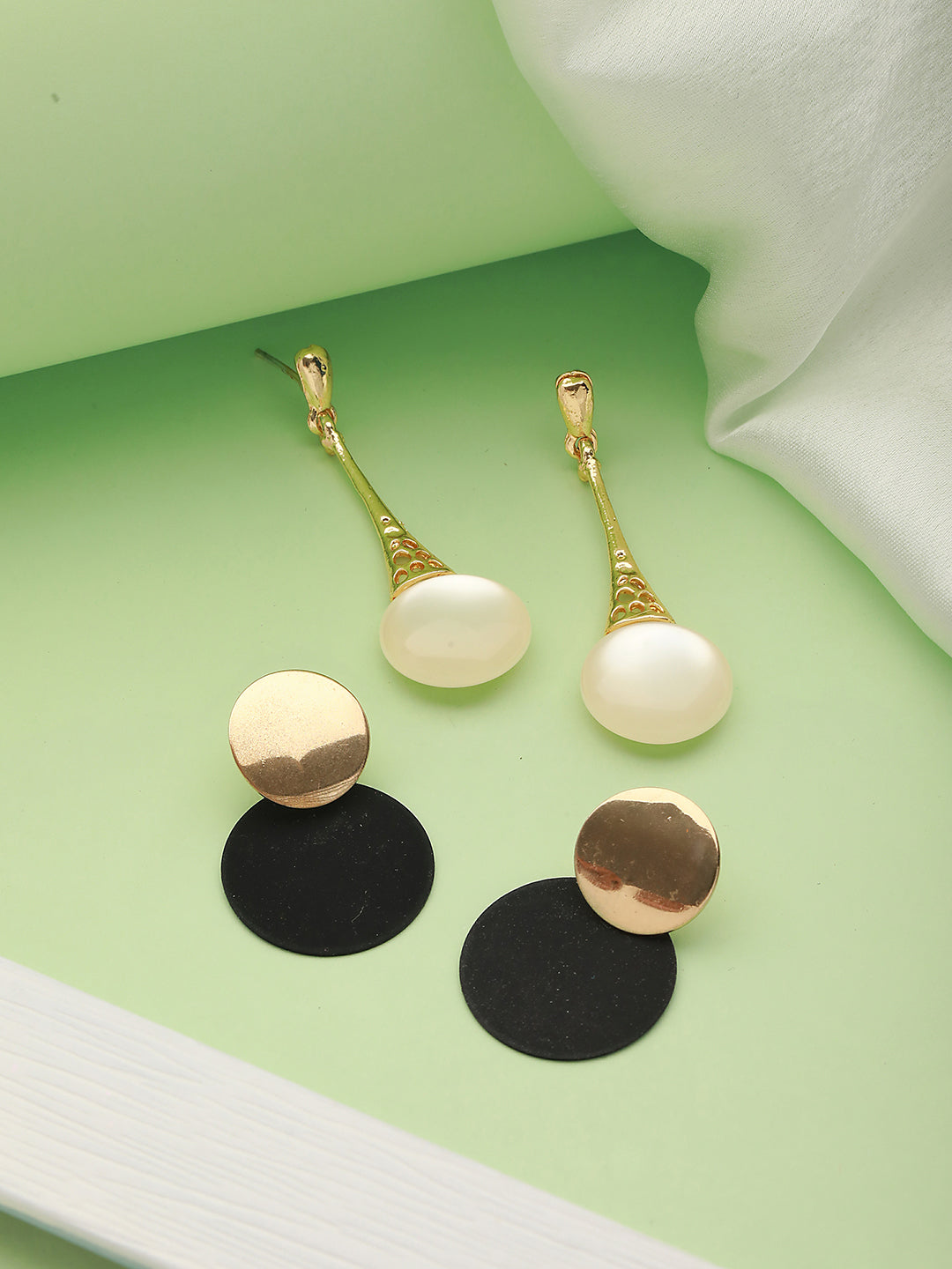 White Gold-Toned & Black Contemporary Set Of 2 Drop Earrings