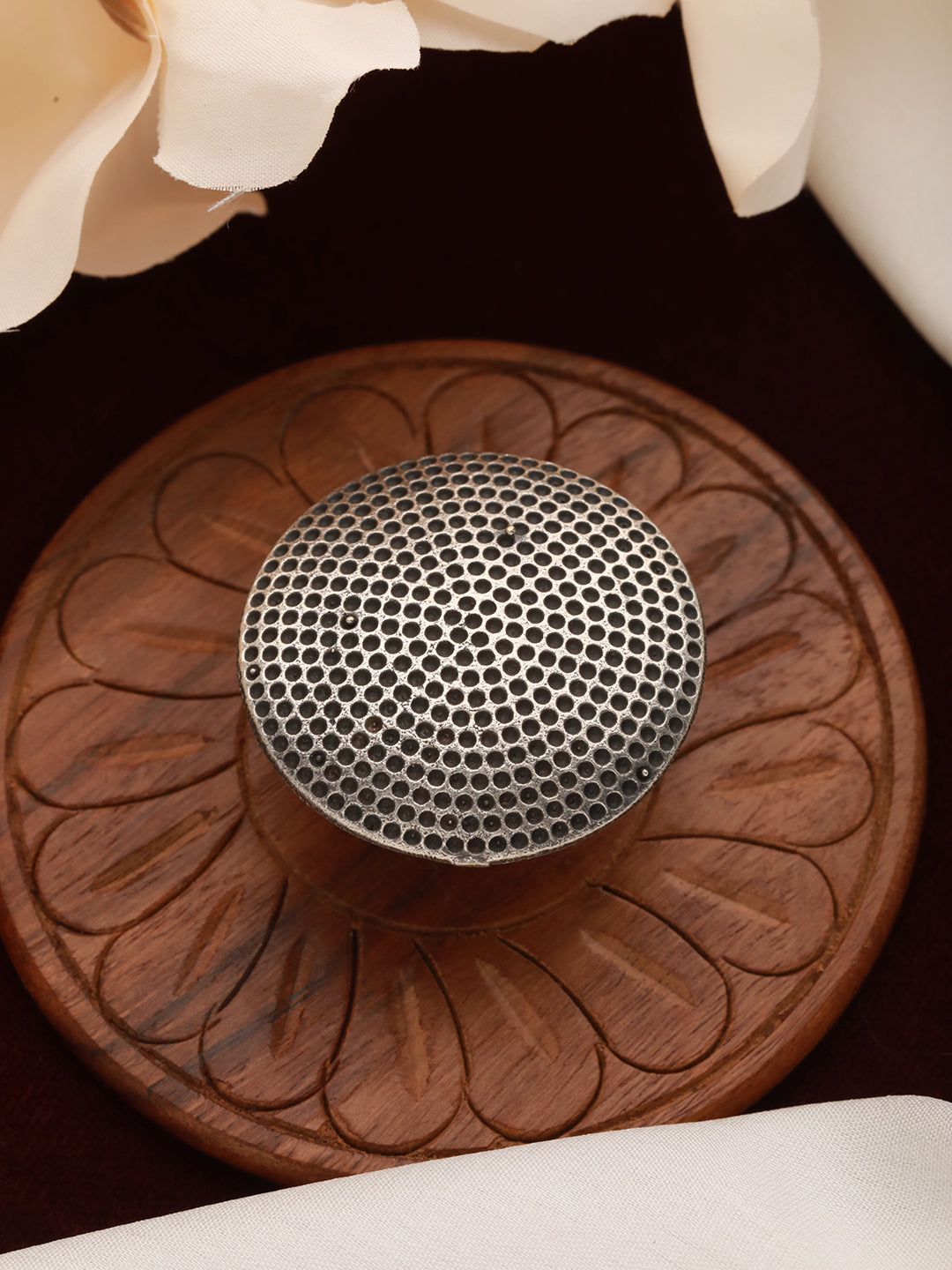 Silver-Toned Oxidized Round Finger Ring