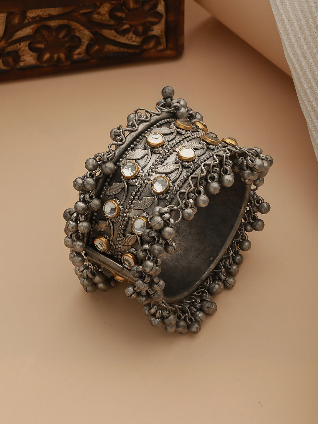 Silver-Plated Oxidised Leaf Pattern Kundan Studded Kada Bracelet