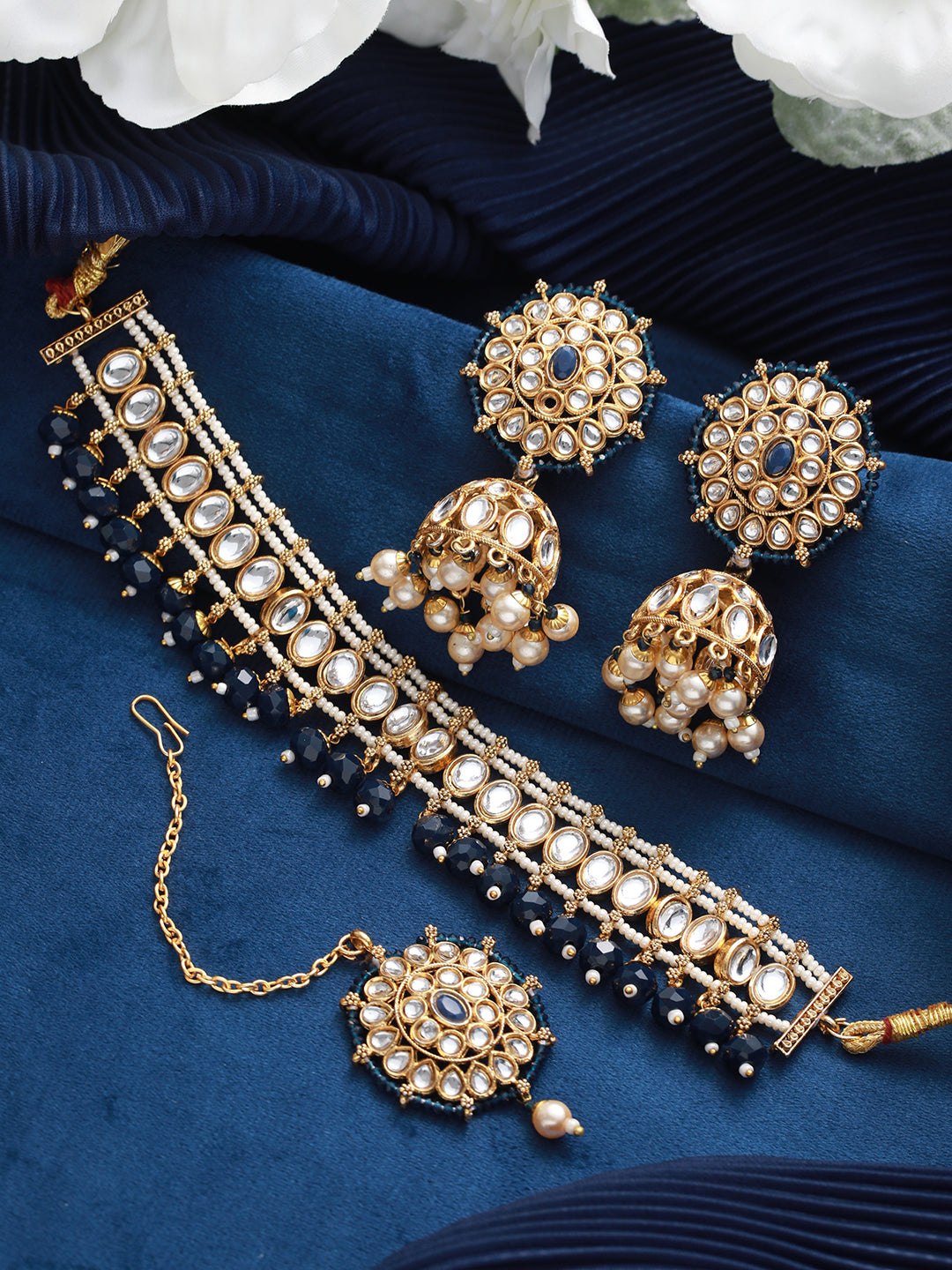 Gold-Plated Blue& White Kundan Studded & Beaded Choker Jewellery Set With Maangtikka