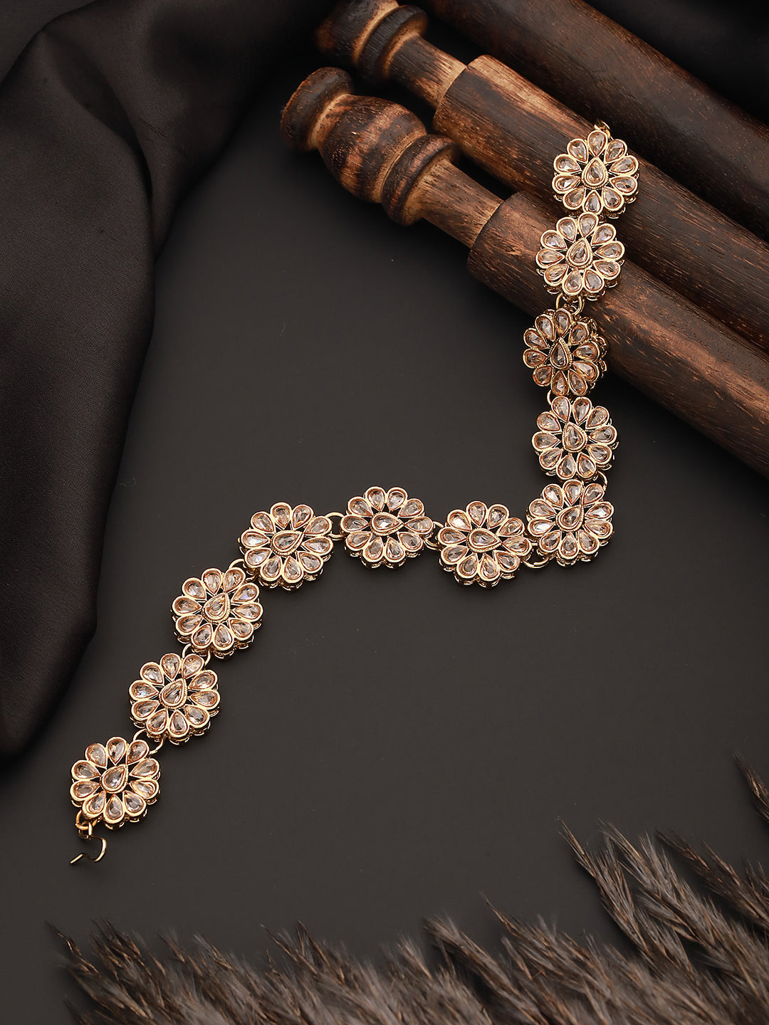 Mehandi Gold-Plated Kundan-Studded Floral Shaped Mathapatti