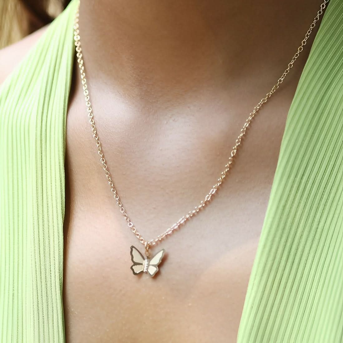 Chic & Delicate Gold Butterfly Locket Necklace and Earrings Set pinapes