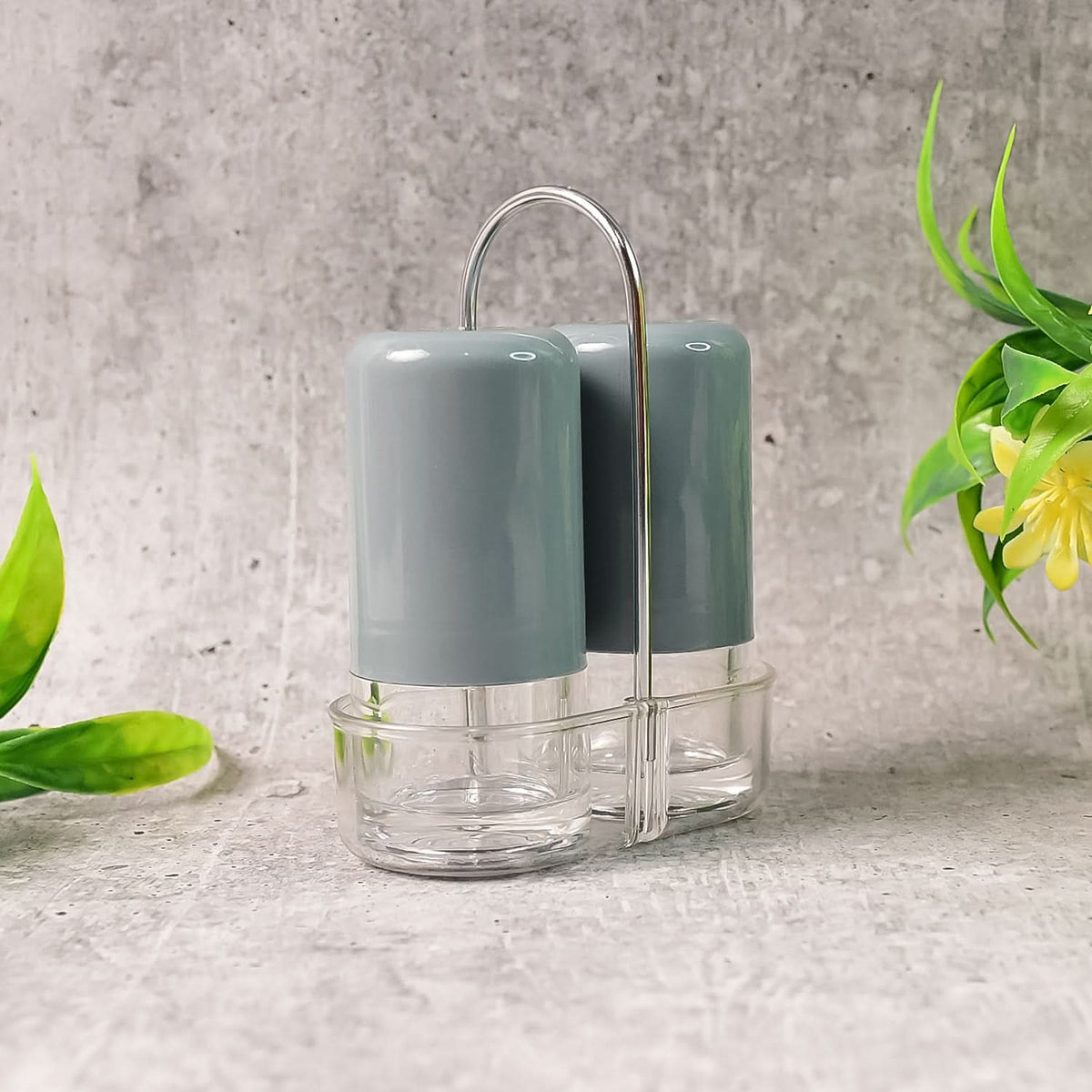 Apex Victory Salt Pepper Dispenser Set 2 Pcs Acrylic Seasoning Shaker HP DD