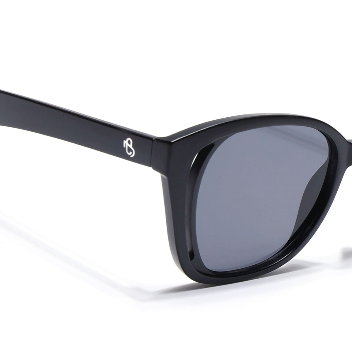 Eyejack Matte Black Round Sunglasses for Men and Women - view 3
