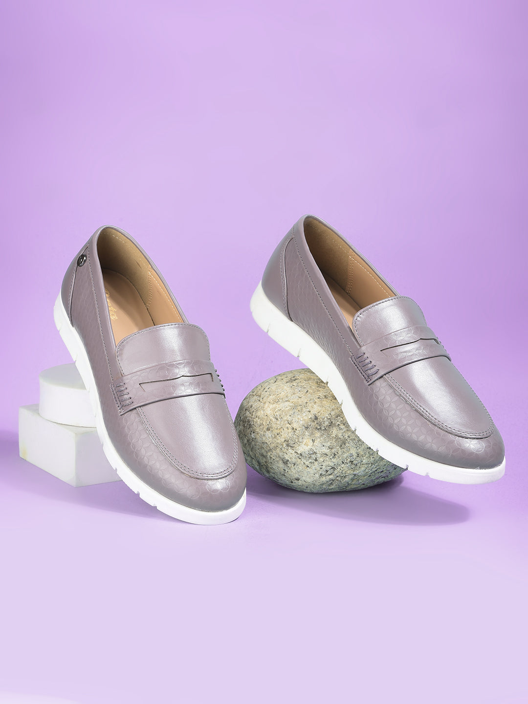 Bata Women Grey Casual Slip-on Loafers - Grey - View 6
