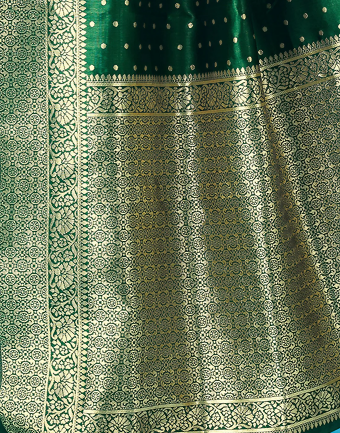 AXONIT Heritage Jacquard Saree with Heavy Golden Brocade Border