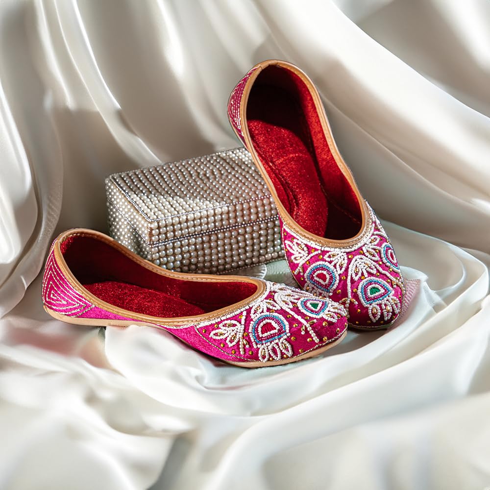 Indifeet Jutti for Women - Pink - Image 4