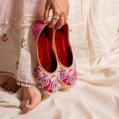 Indifeet Jutti for Women - Pink - Image 2