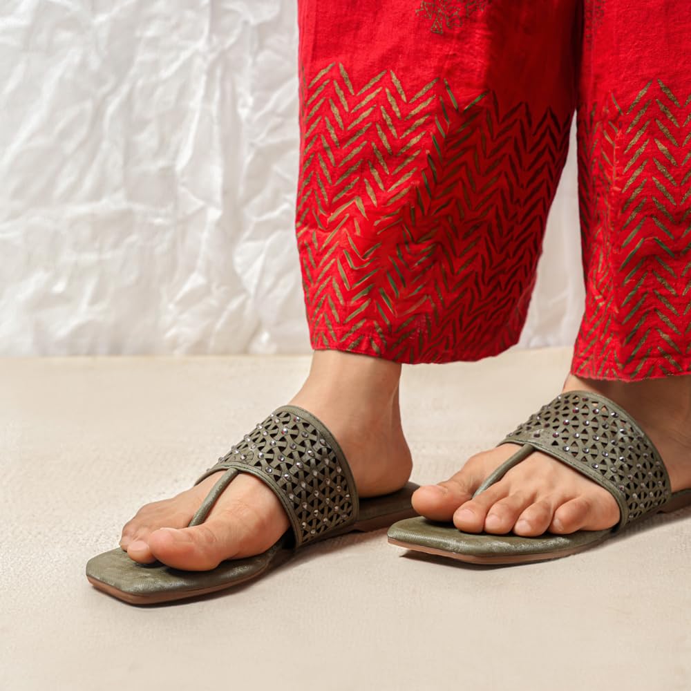 Indifeet Stylish T-Shaped Chappals for Women - Green - View 2