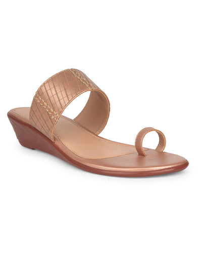 Bata Women's Rose Gold Wedge Heel Toe Ring Sandals - Rose Gold