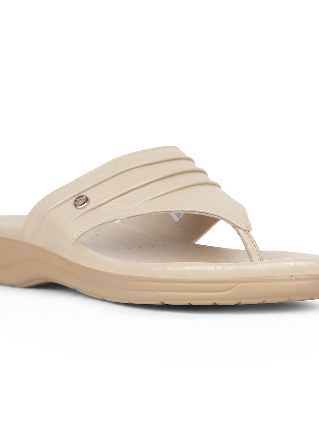 Hush Puppies Women Off White Wedge Heel Thong Sandal - Off White - View 5