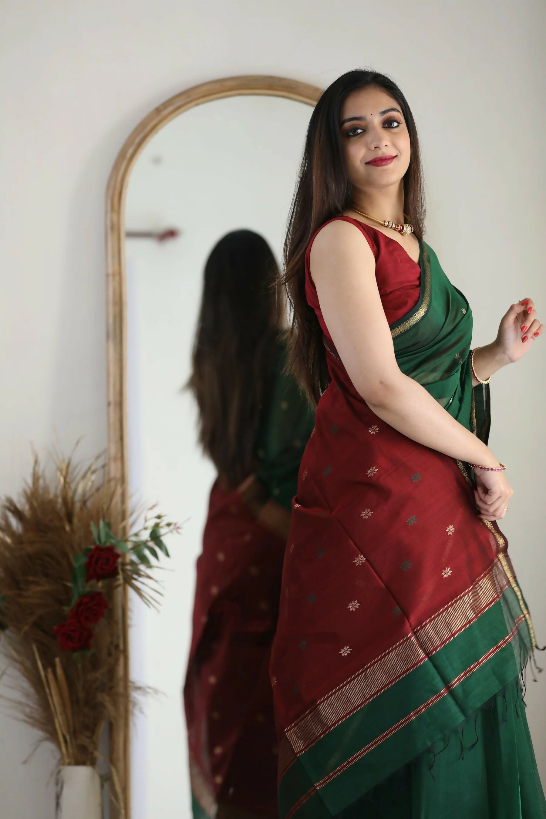 AXONIT Lightweight Cotton Saree with Zari Butti – Ideal for Daily & Festive Wear