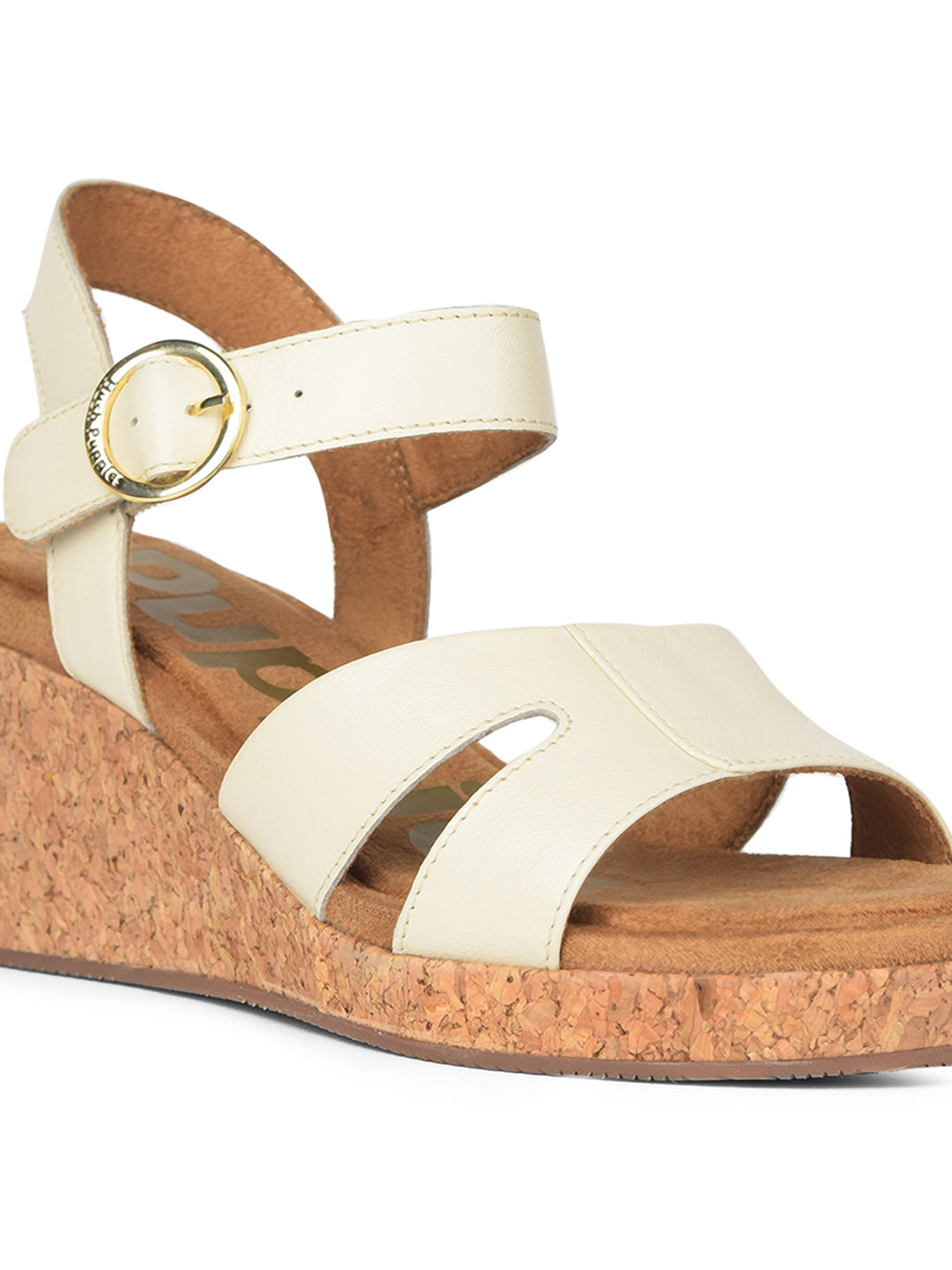 Hush Puppies Women White Wedge Heel Sandal With Buckle Closure - White - View 5
