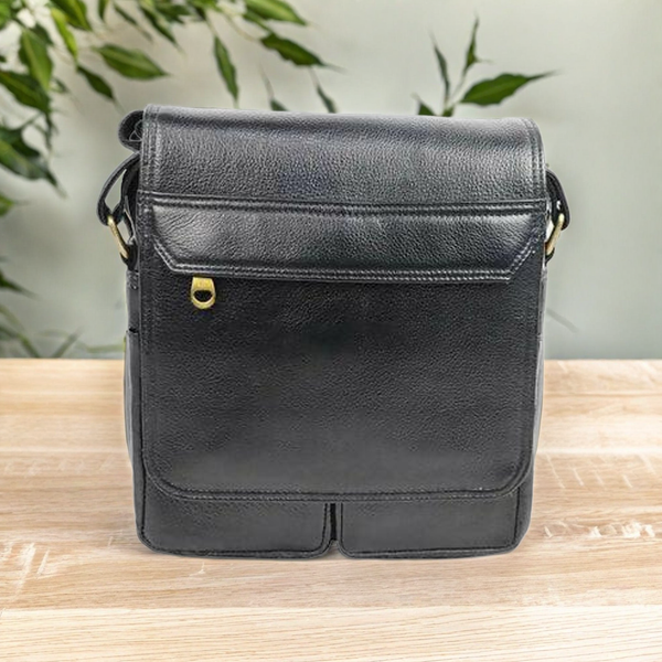 PU Leather Crossbody Bag – Vintage Everyday Sling Bag (Black)