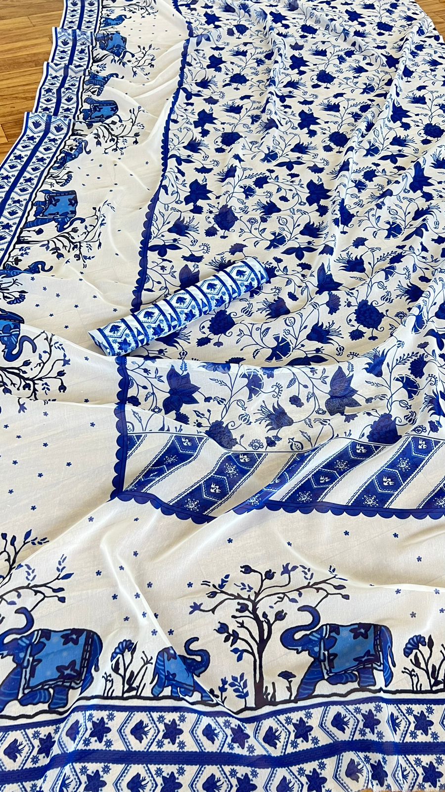 Georgette Saree With Printed Georgette Unstitched Blouse