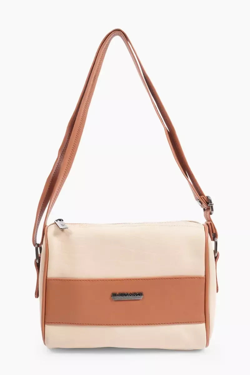 1738054522540__1738054522178__DSC08374