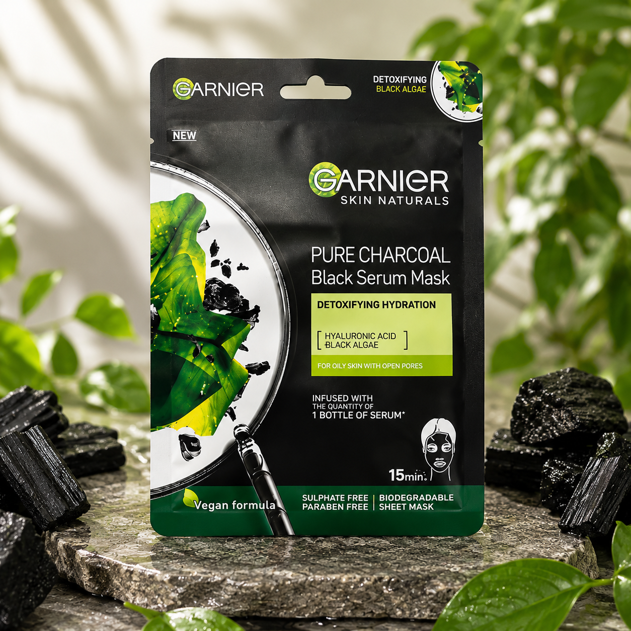 GARNIER Skin Naturals, Charcoal, Face Serum Sheet Mask, Purifying and Hydrating each 28 g (Pack of 4)