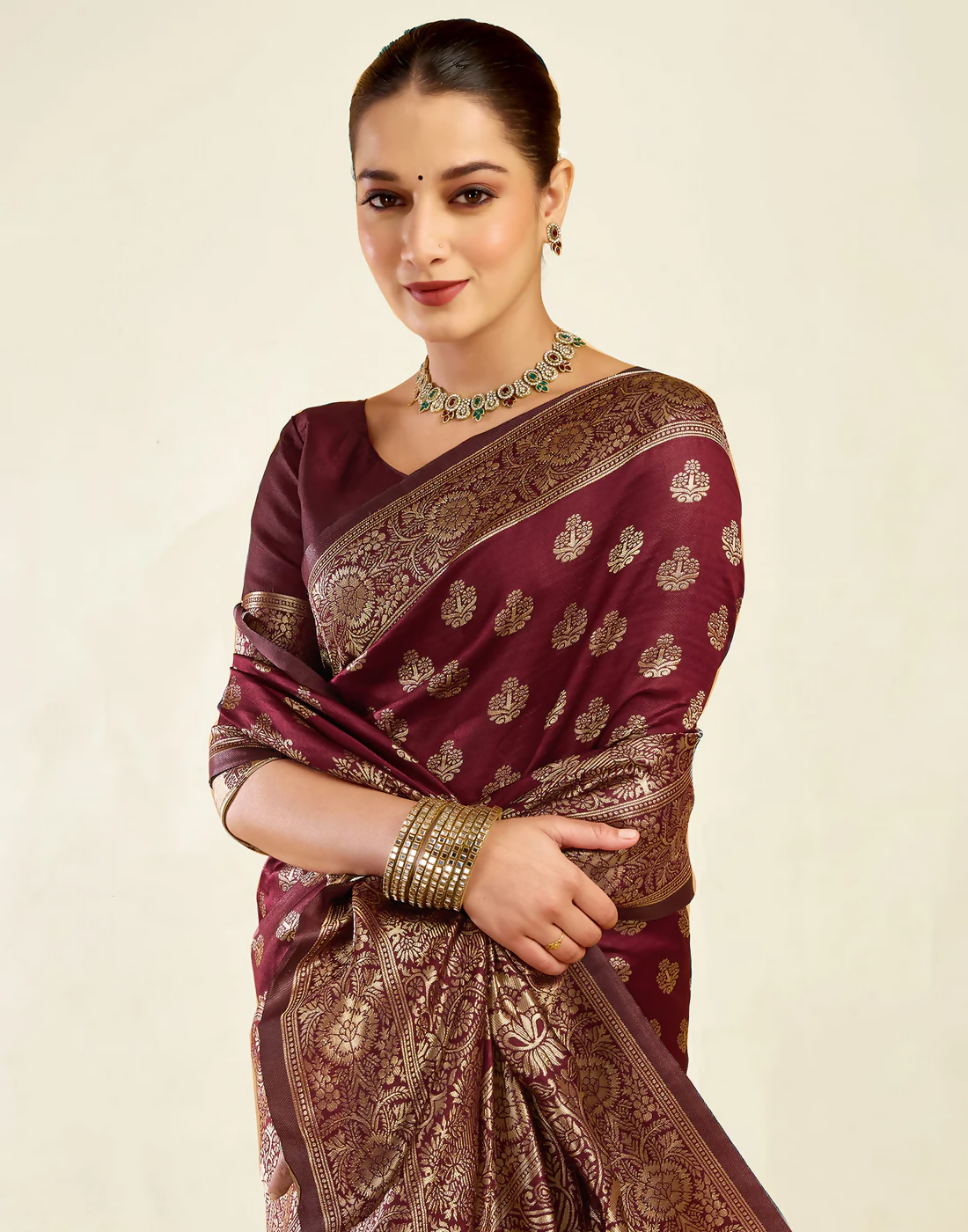 Royal Emerald Jacquard Saree with Golden Zari Work & Heavy Brocade Border