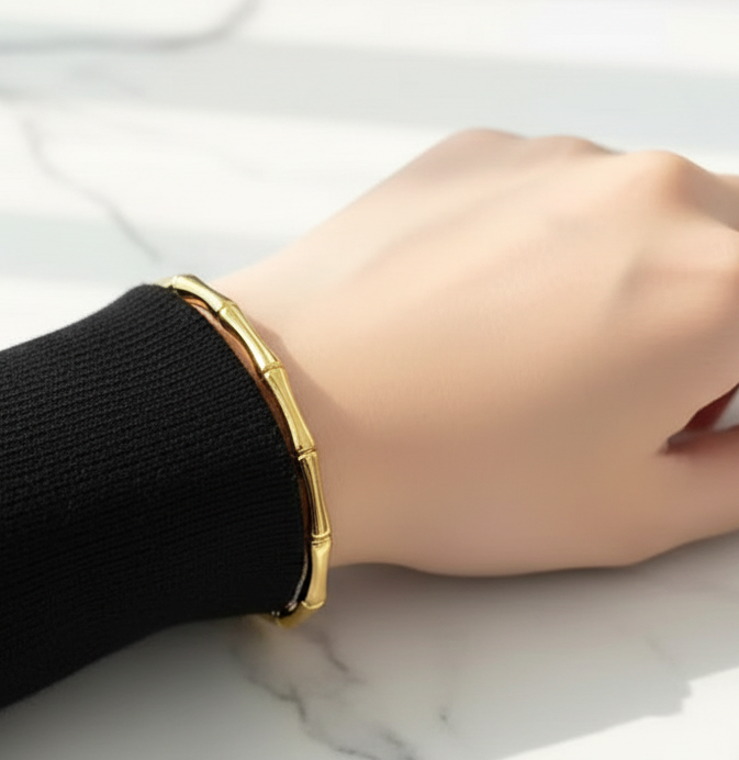 Jazz and Sizzle Unisex Gold-Plated Bangle Style Bracelet