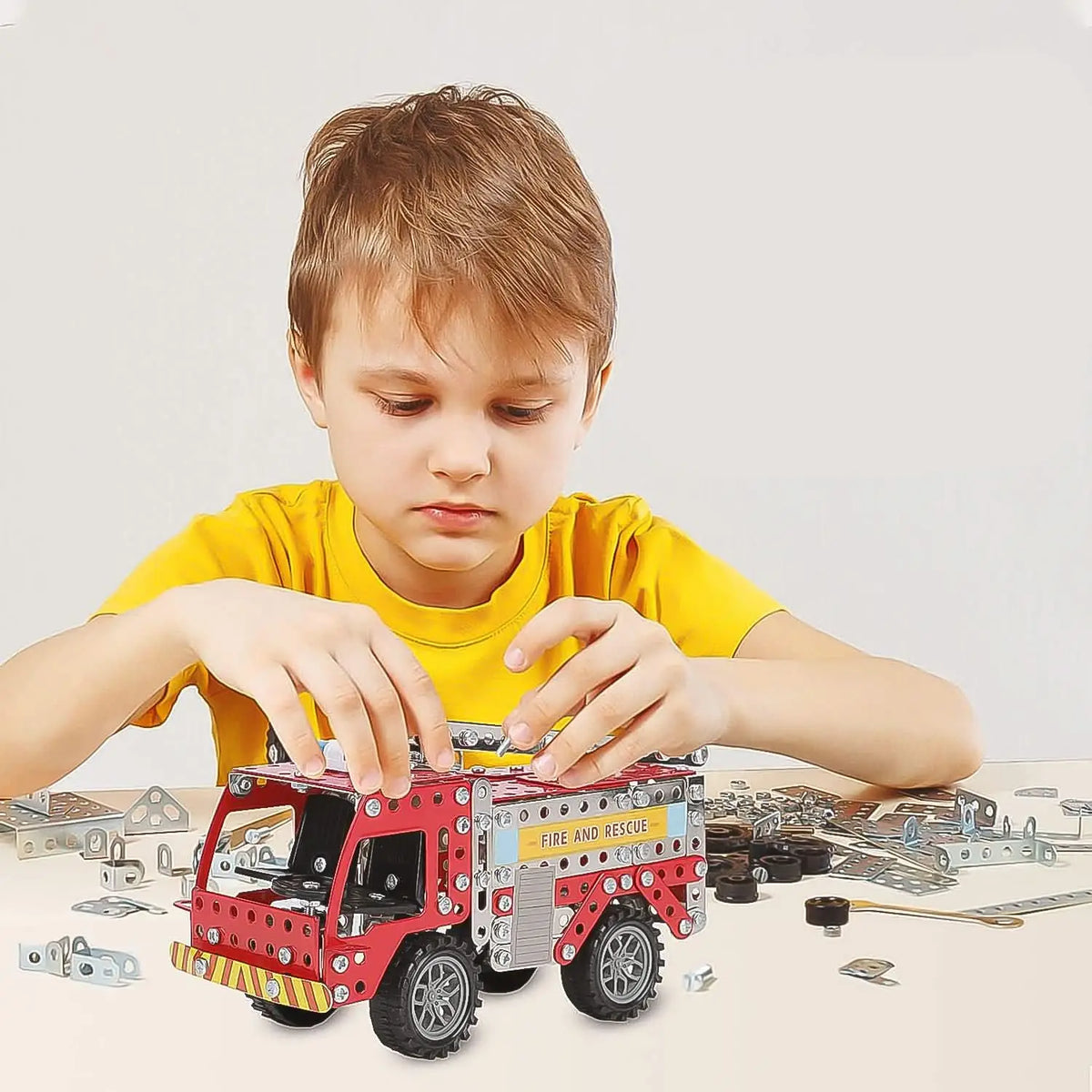 DIY Metal Fire Truck Building Blocks Set for Kids – 292 Pcs with Tools HP DD