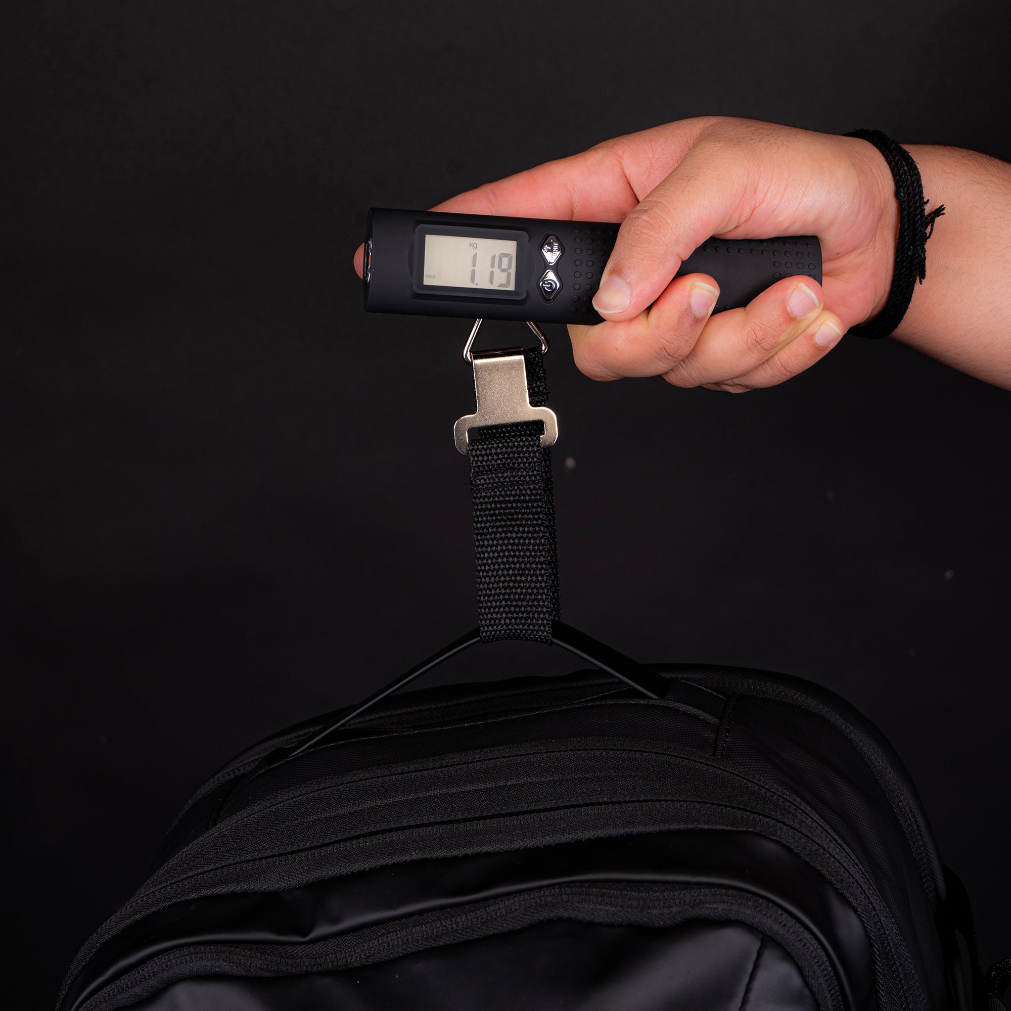 4-in-1 Luggage Scale - power bank charging port