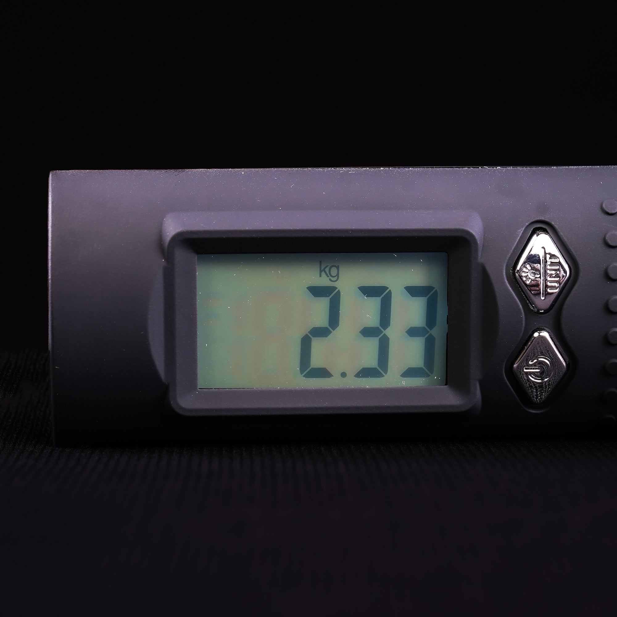 4-in-1 Luggage Scale - flashlight feature