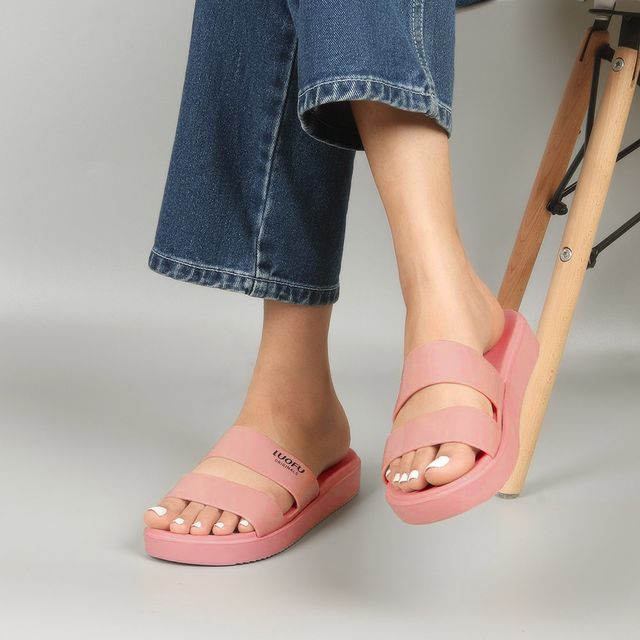 Indifeet Comfortable Rubber Sliders for Women