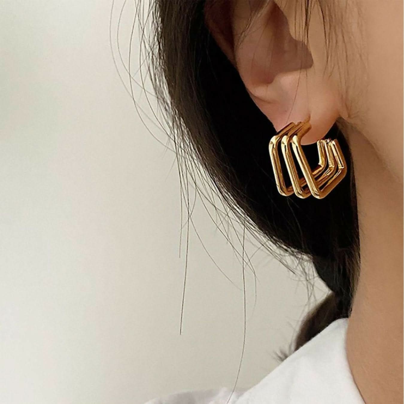 Modern Gold Square Hoop Earrings with Dainty Diamond Accent pinapes