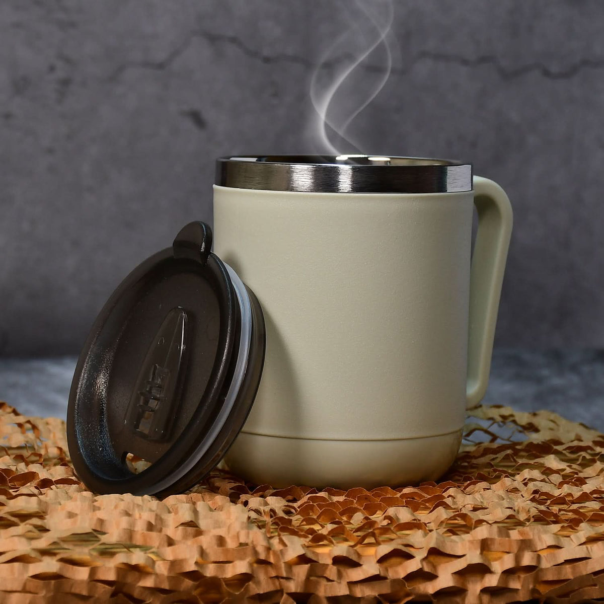 Ganesh Premium Stainless Steel Coffee Mug With Heat Resistant Mug Lid. Approx 400ml Mug. HP DD