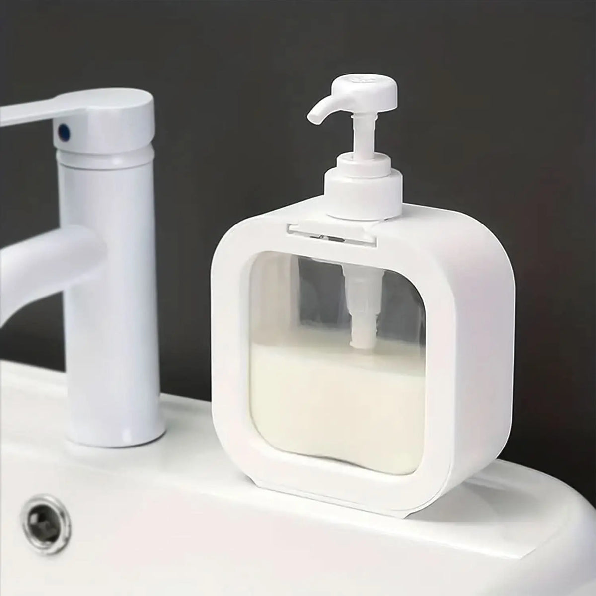 Snap Sink Dispenser Plastic Clear Empty Pump Lotion Bottles (1 Set) HP DD