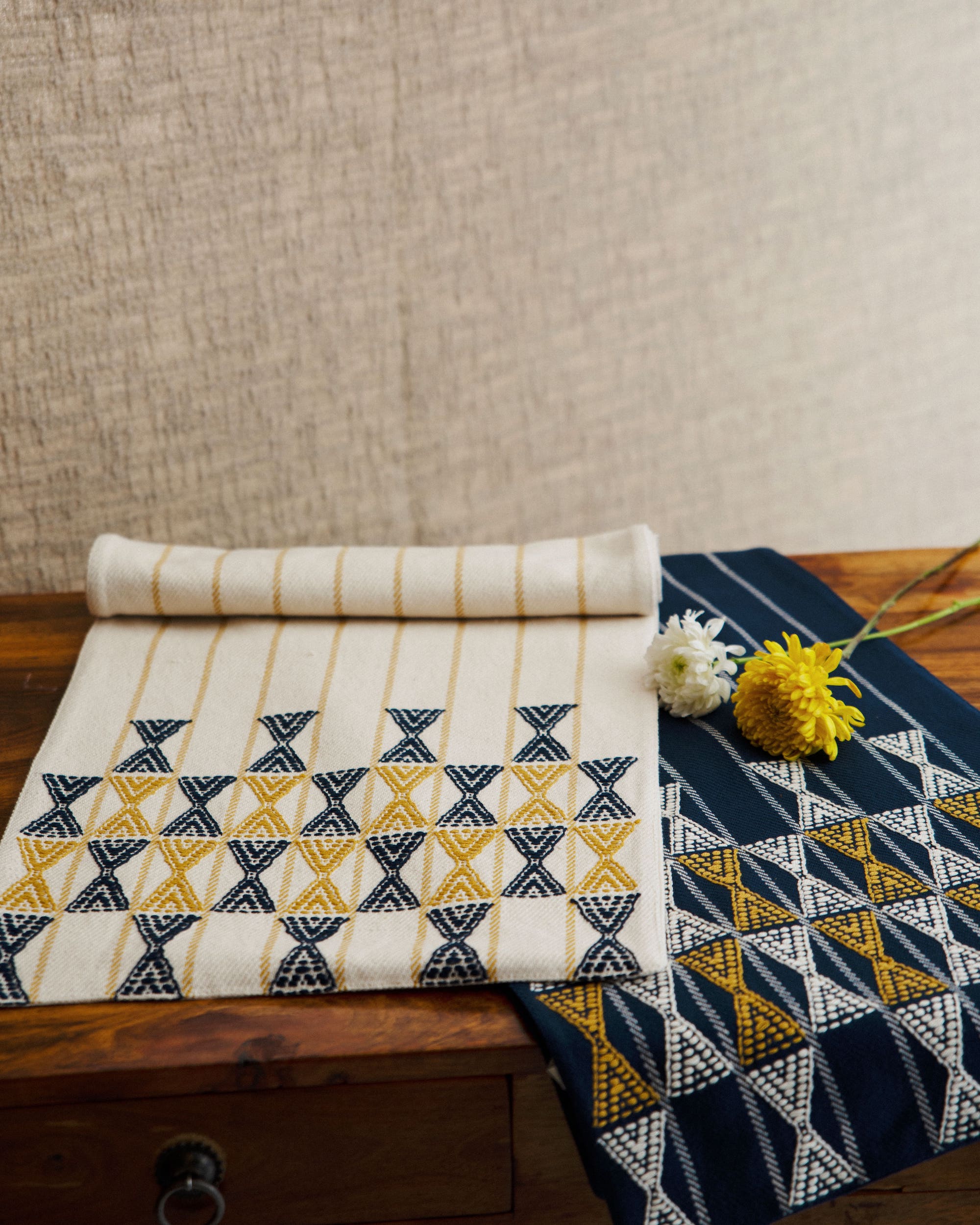 Suti Natural Table Runner
