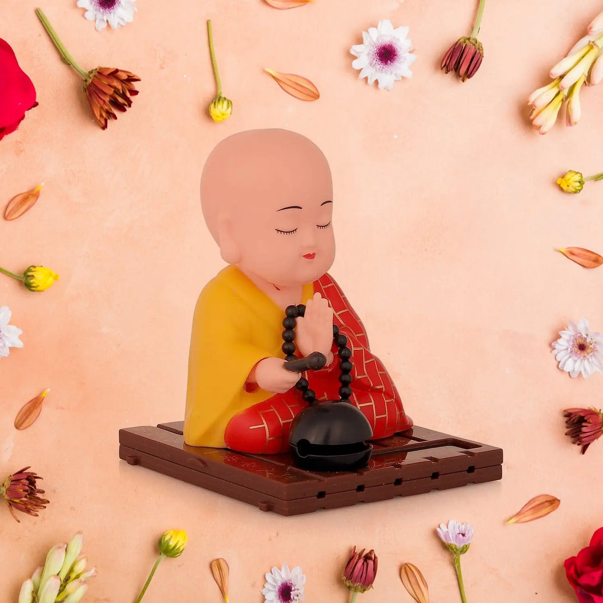 Solar Powered Sitting Buddha Statue Moving Head And Hand (1 Pc Medium) HP DD