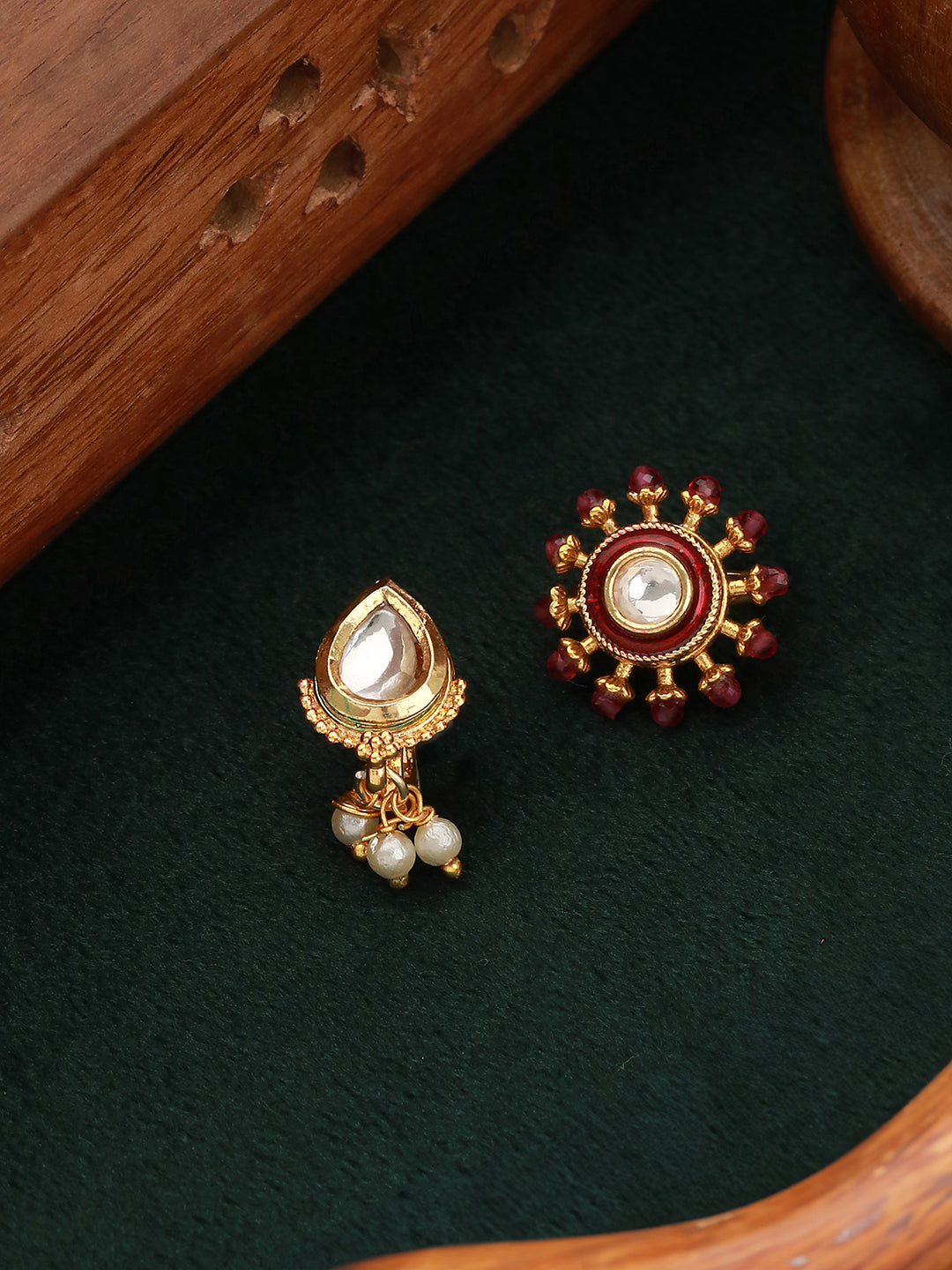 Jazz And Sizzle Set of 2 Gold-Plated Kundan & Stone Studded & Beaded Nosepin/Nath