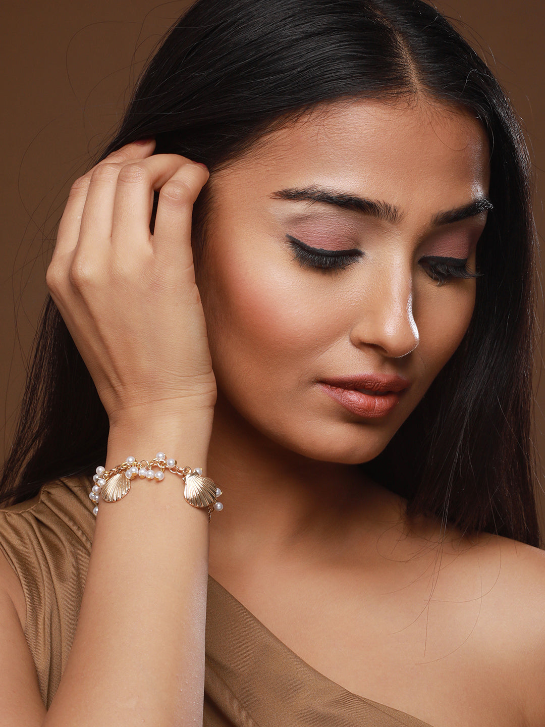 Women Gold-Plated Pearl & Charm Beaded Link Bracelet