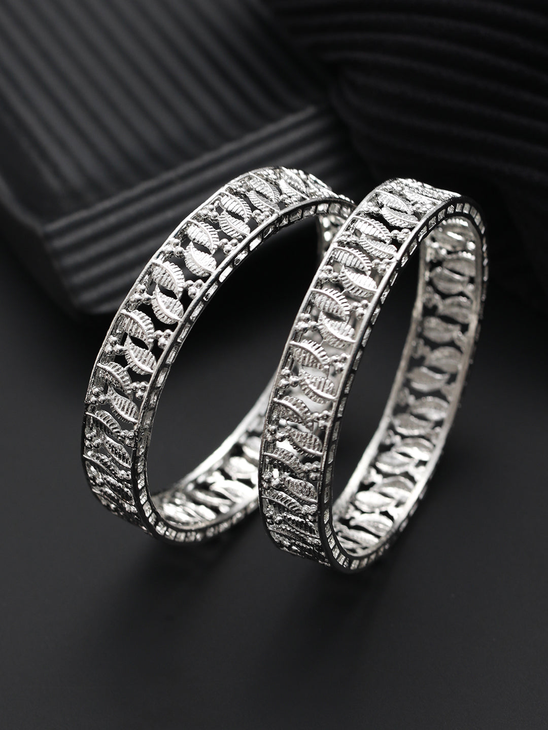 Set Of 2 Silver-Plated Leaf Shaped Bangles