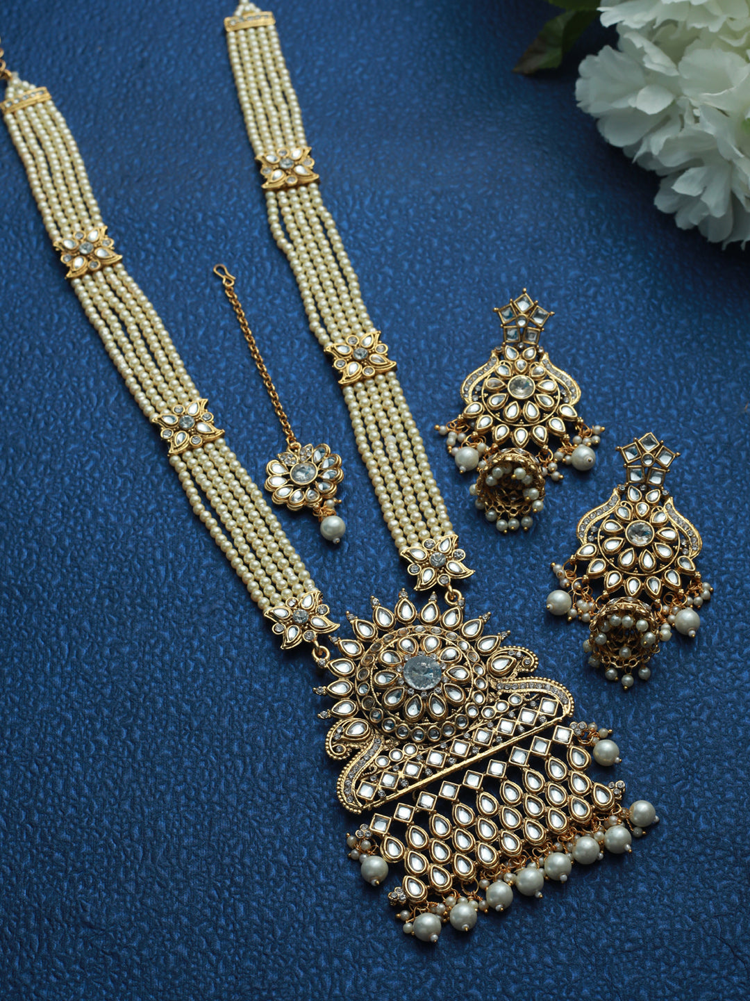 White Coloured Gold-Plated Kundan-Studded & Beaded Handcrafted Jewellery Set