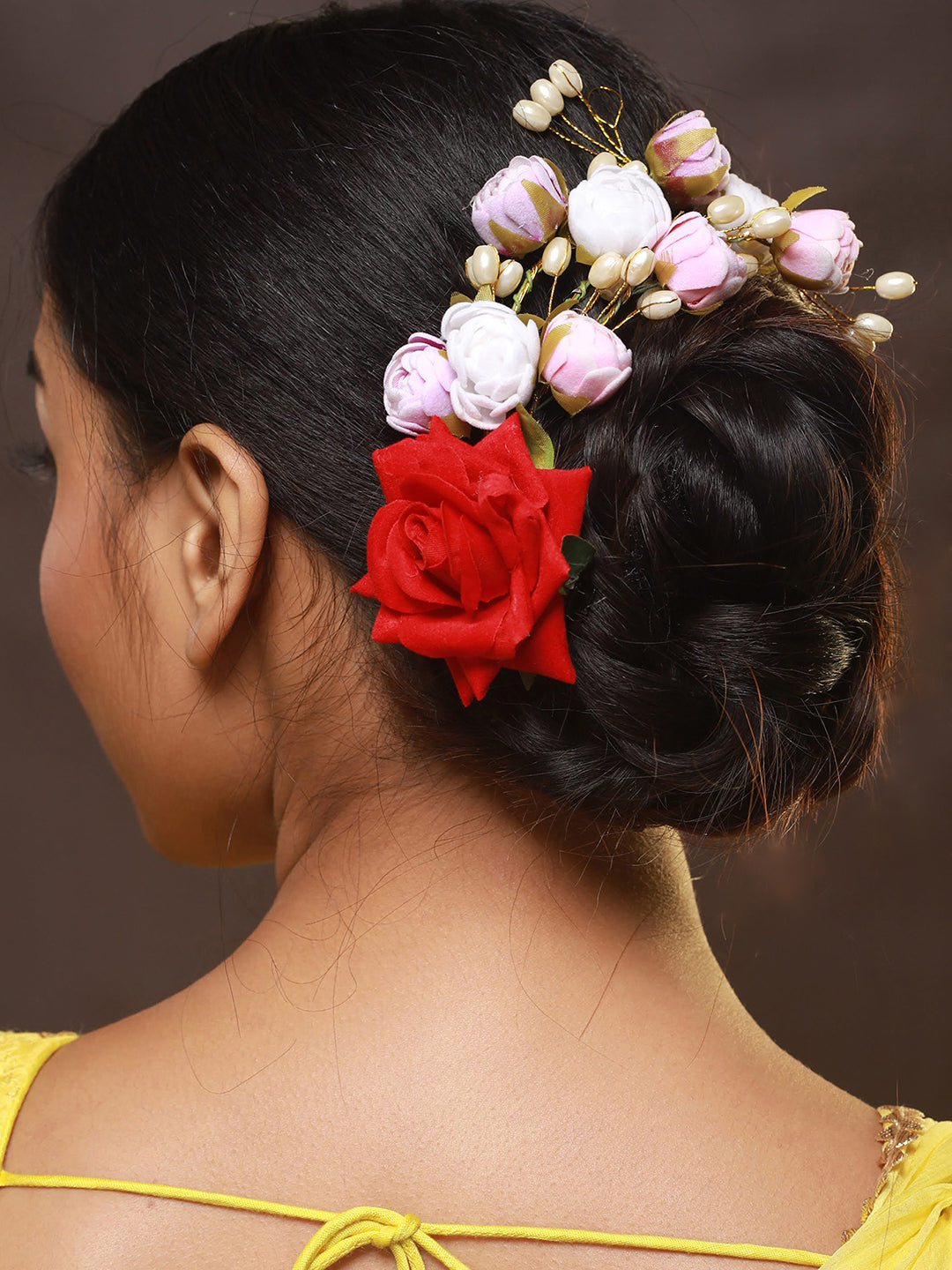 Women Red Rose Wth White & Mauve Embellished Artificial Flower & Pearl Beaded Gajra Designed Hair Pin