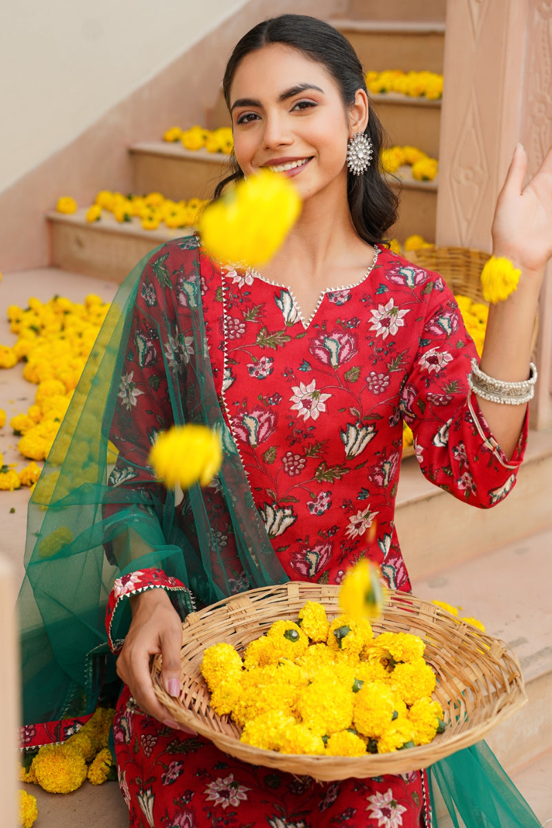 Red Rayon blend Floral Straight Kurta Pant With Dupatta