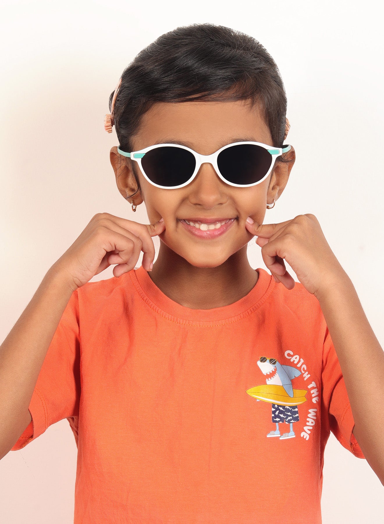 Blue Bubblebeam Kids Oval Sunglasses - View 8