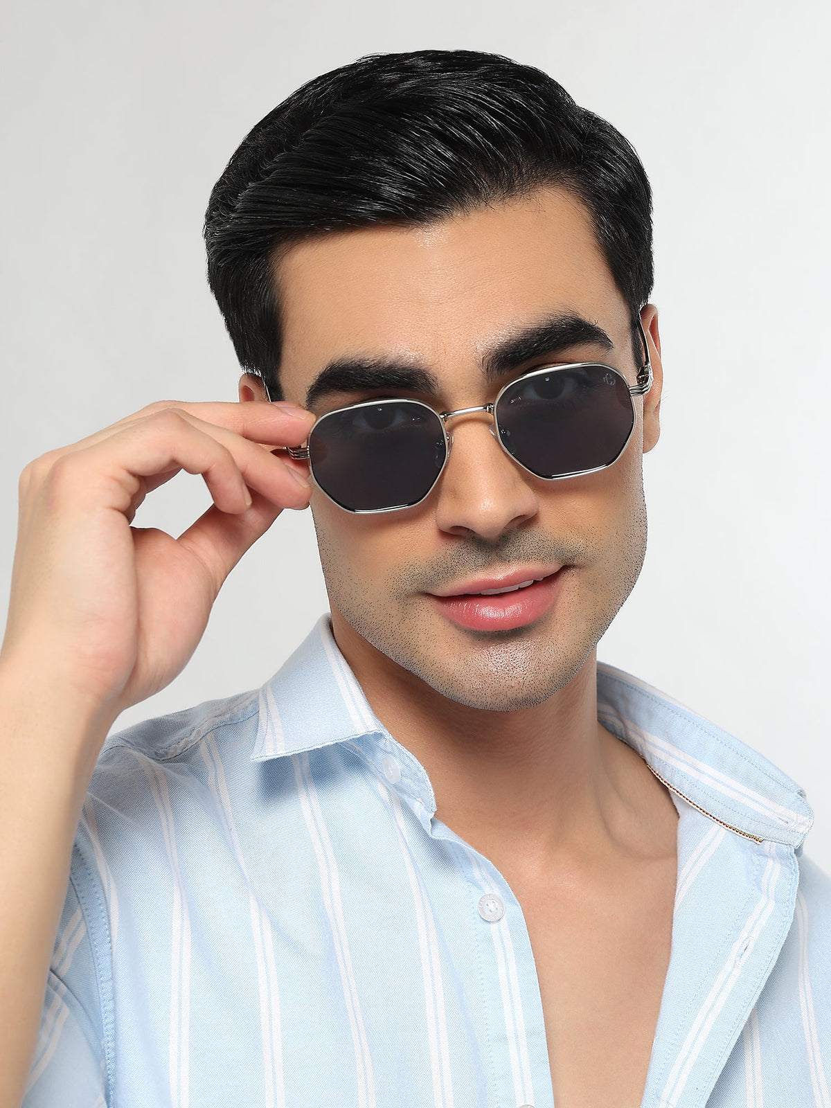 Majesty Silver Wayfarer Sunglasses for Men and Women - view 1